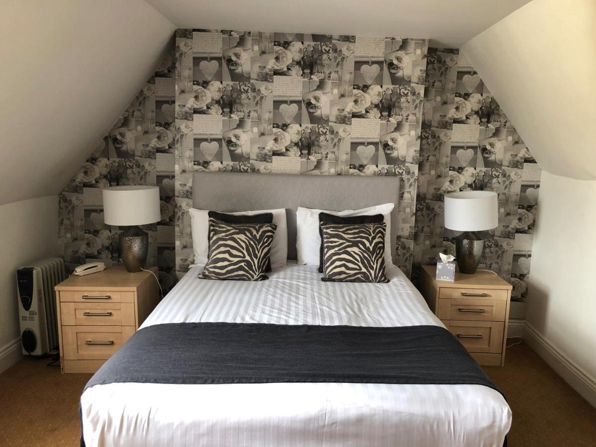 Hotel Deeping Stage